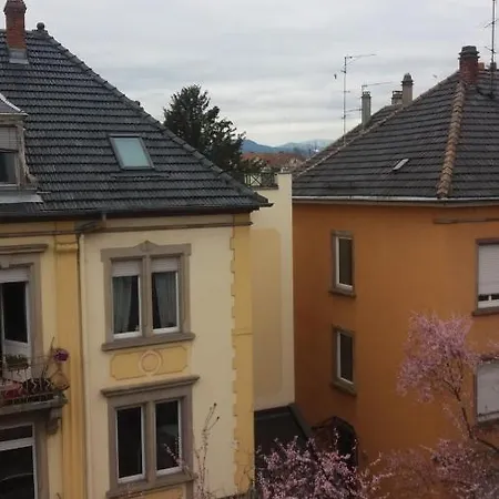 Gite Les Combles Du Bonheur Apartment *